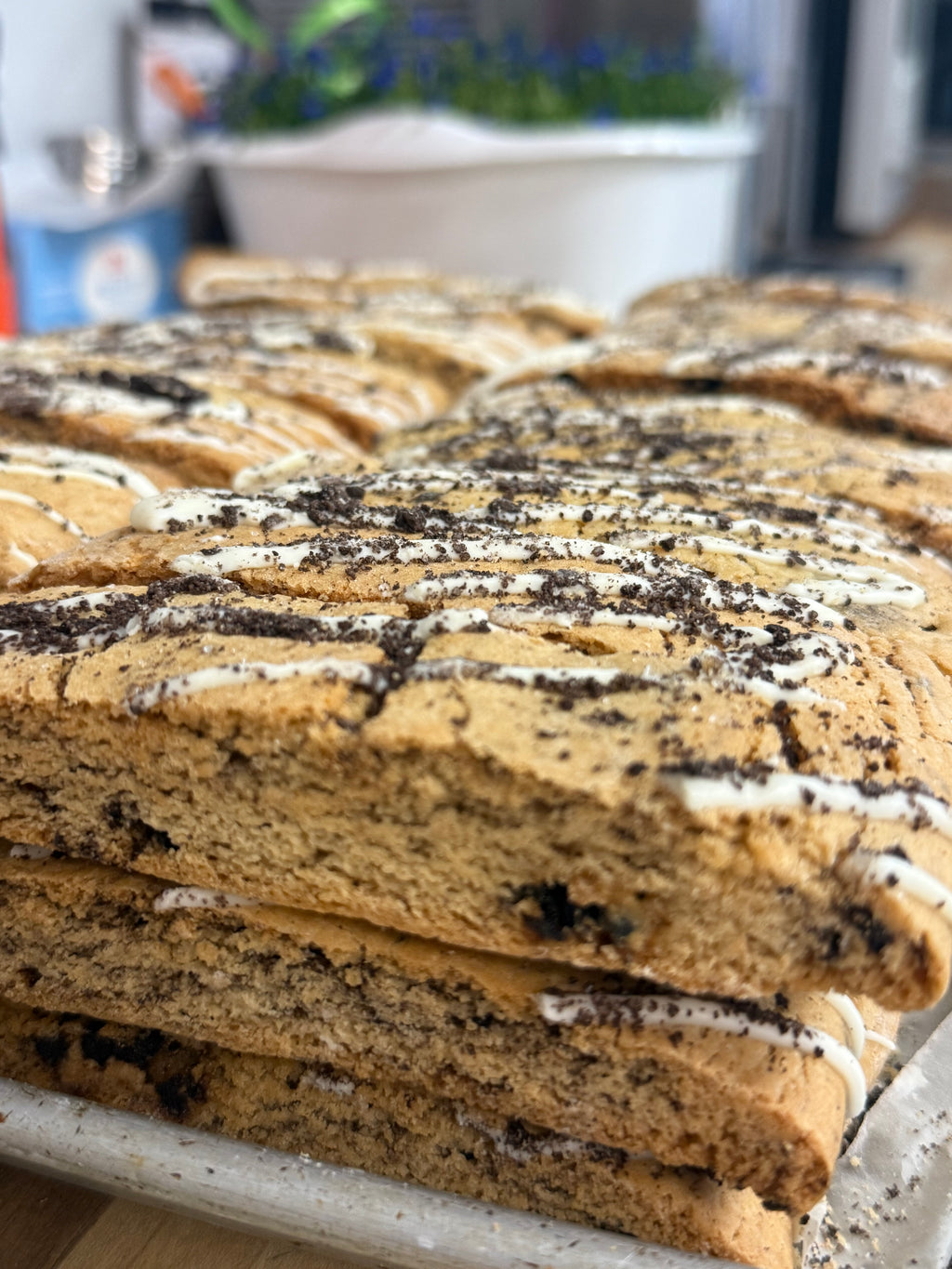 1 Lb. Cookies & Cream