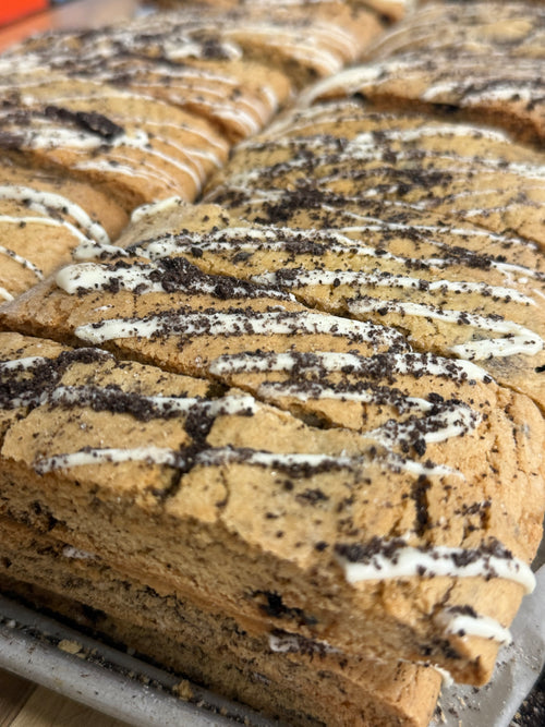 1 Lb. Cookies & Cream